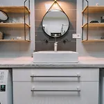 Apartment E3 Luxury Oldtown - Free Parking, Supermarket, Pcscreen, Netflix, Unlimited Music, Aircon