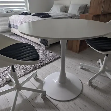 شقة E3 Luxury Oldtown - Free Parking, Supermarket, Pcscreen, Netflix, Unlimited Music, Aircon *